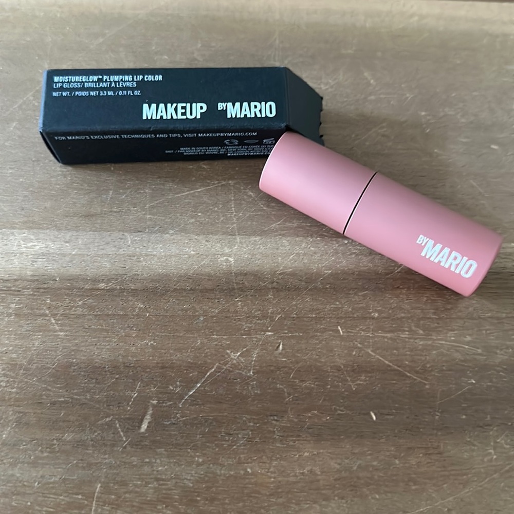 BNWT Makeup by Mario Moistureglow plumping lipgloss in Smokey Pink